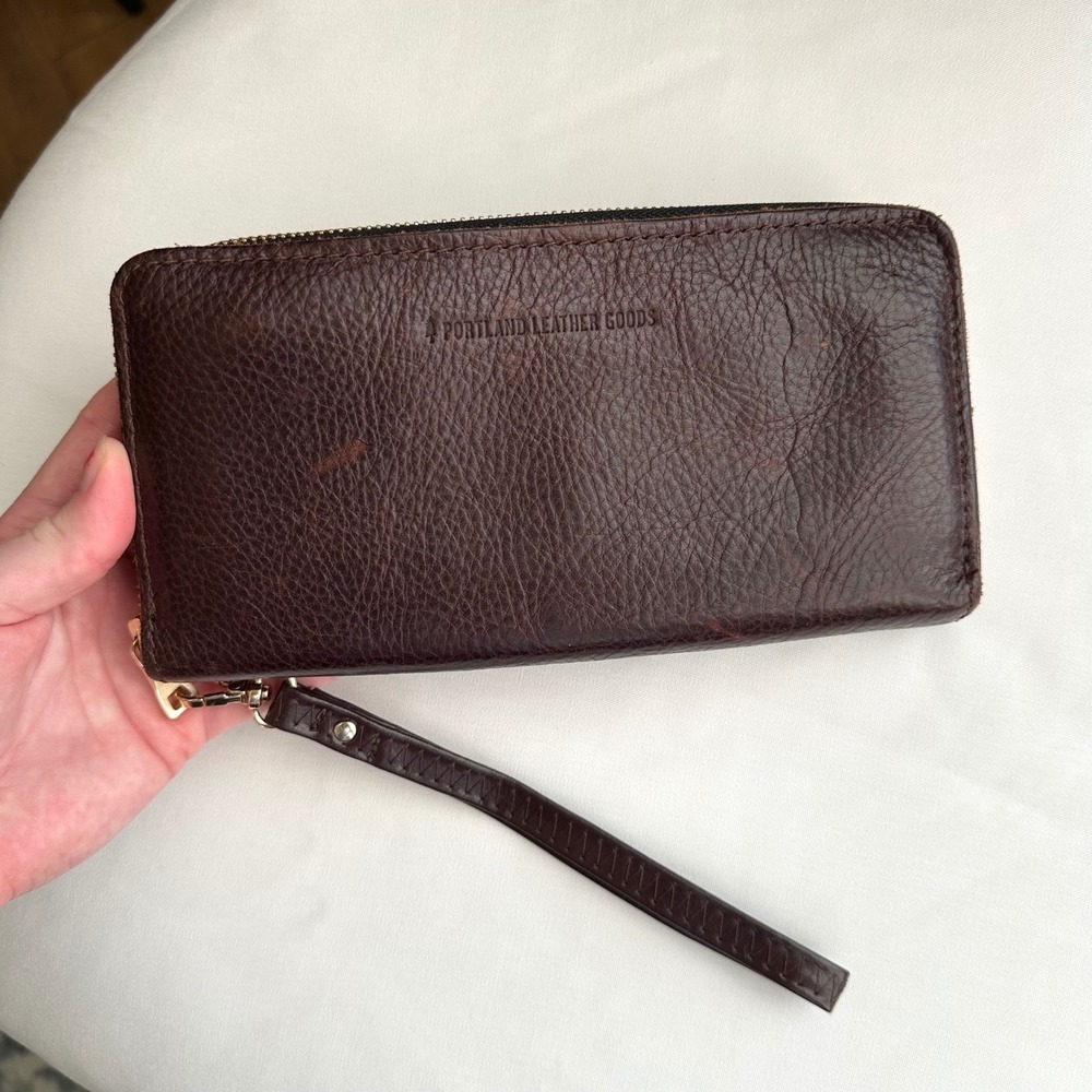 Portland Leather Goods Accordion Wallet Dark Brown Leather Wristlet Zip Around